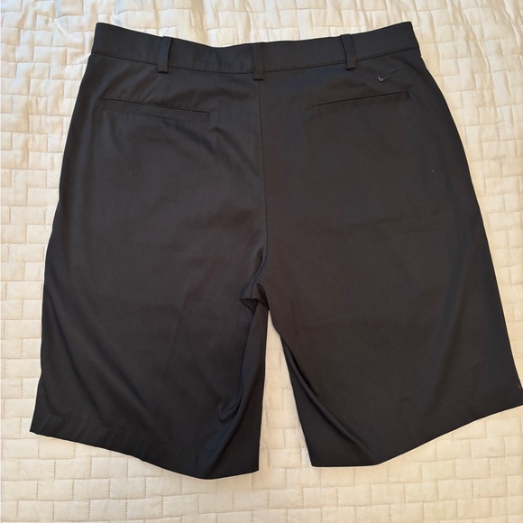 Nike Dri-FIT Men's Golf Shorts NWOT - Picture 3 of 4